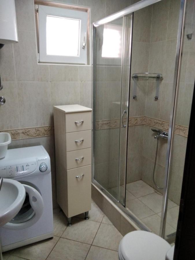 Apartmani Petrovac Na Moru エクステリア 写真