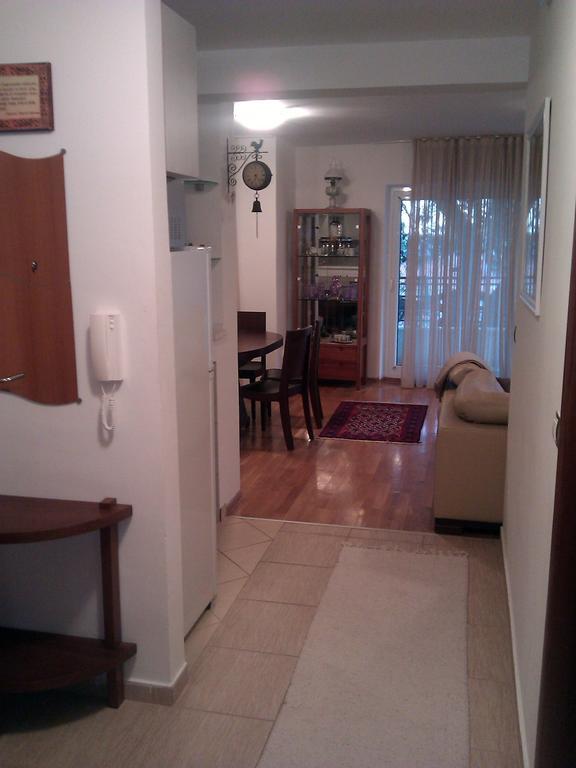 Apartmani Petrovac Na Moru 部屋 写真